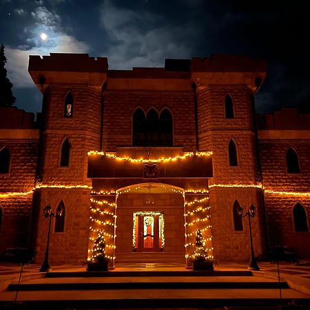 בורובץ The Castle - Your Unique Way Of Retreat מראה חיצוני תמונה