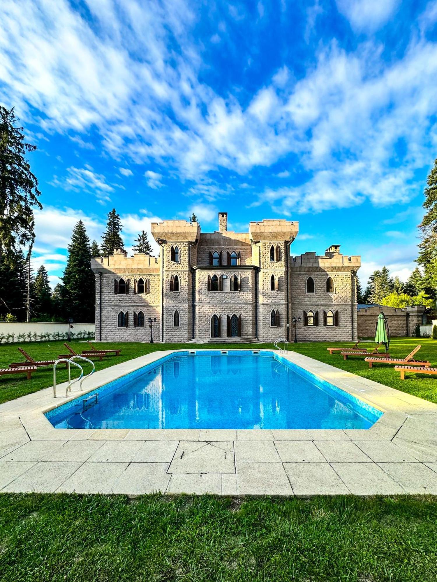 בורובץ The Castle - Your Unique Way Of Retreat מראה חיצוני תמונה