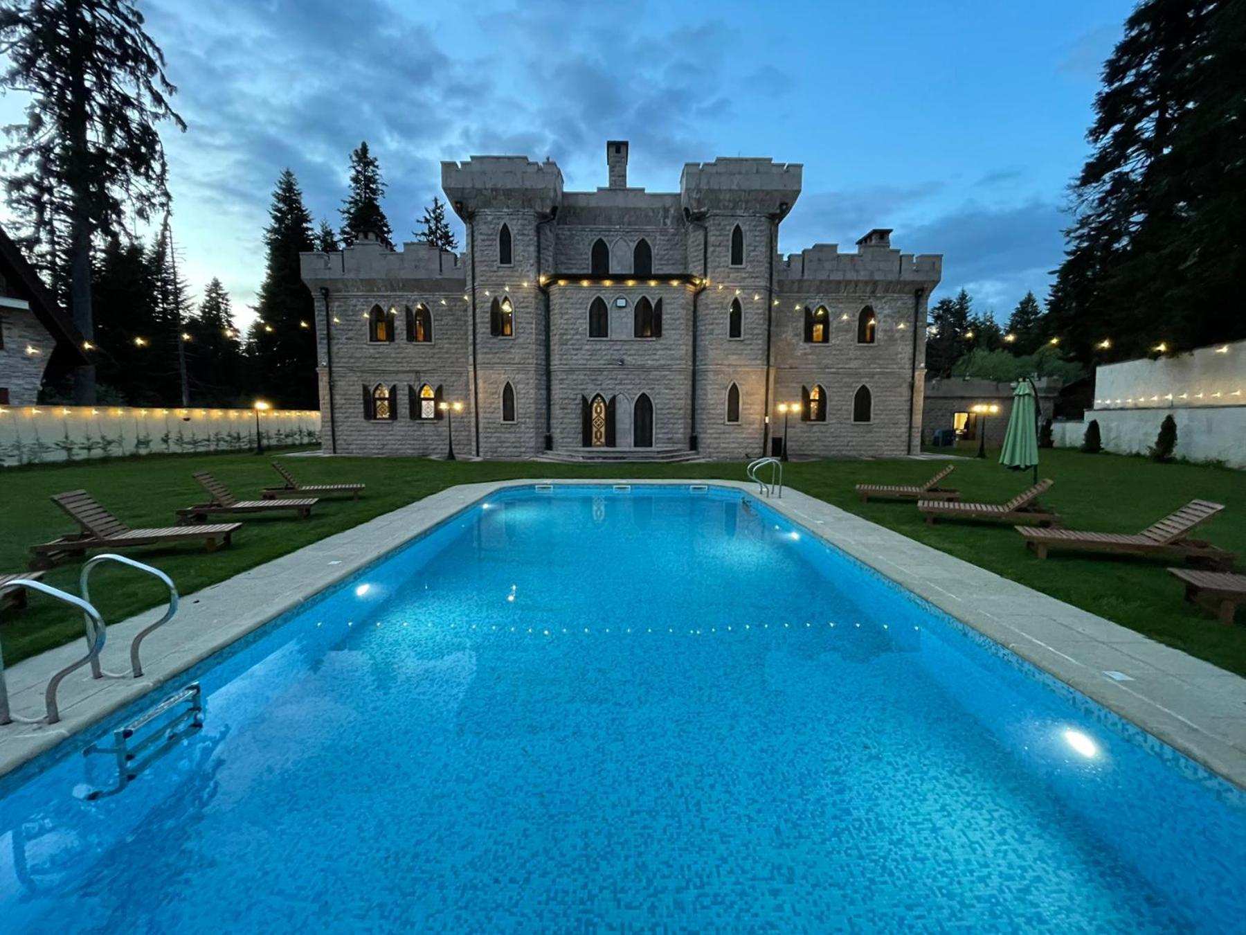 בורובץ The Castle - Your Unique Way Of Retreat מראה חיצוני תמונה